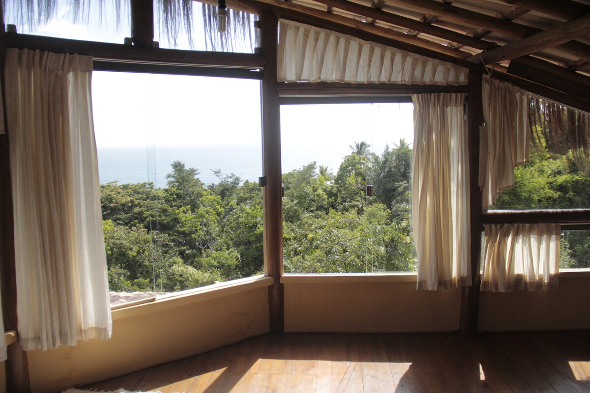 Ხედი მთავარი საძინებლიდან.