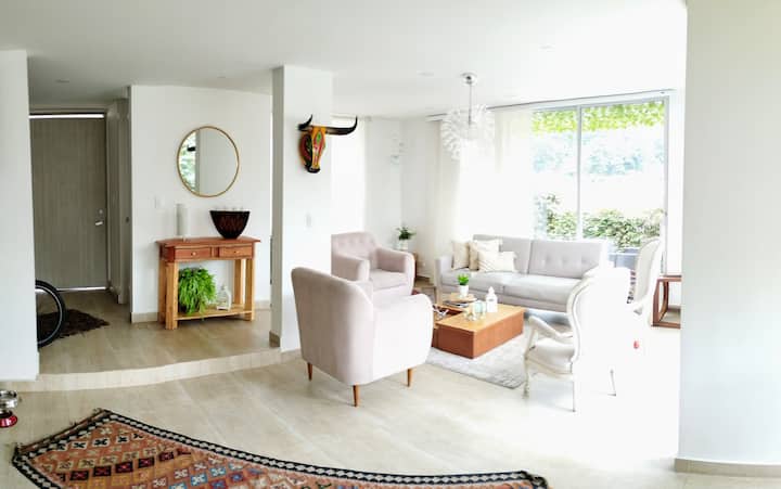 Casa Familiar Con Excelente Vista, Amplia Y Comoda - Manizales