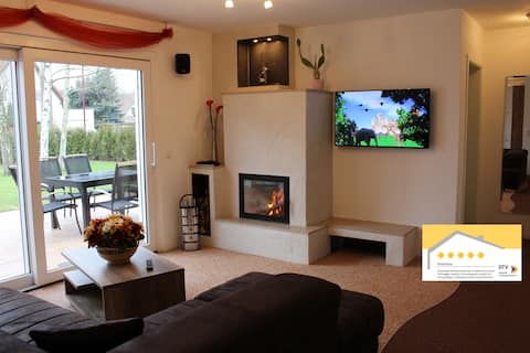 Villa with Pool, A/C, Sauna...