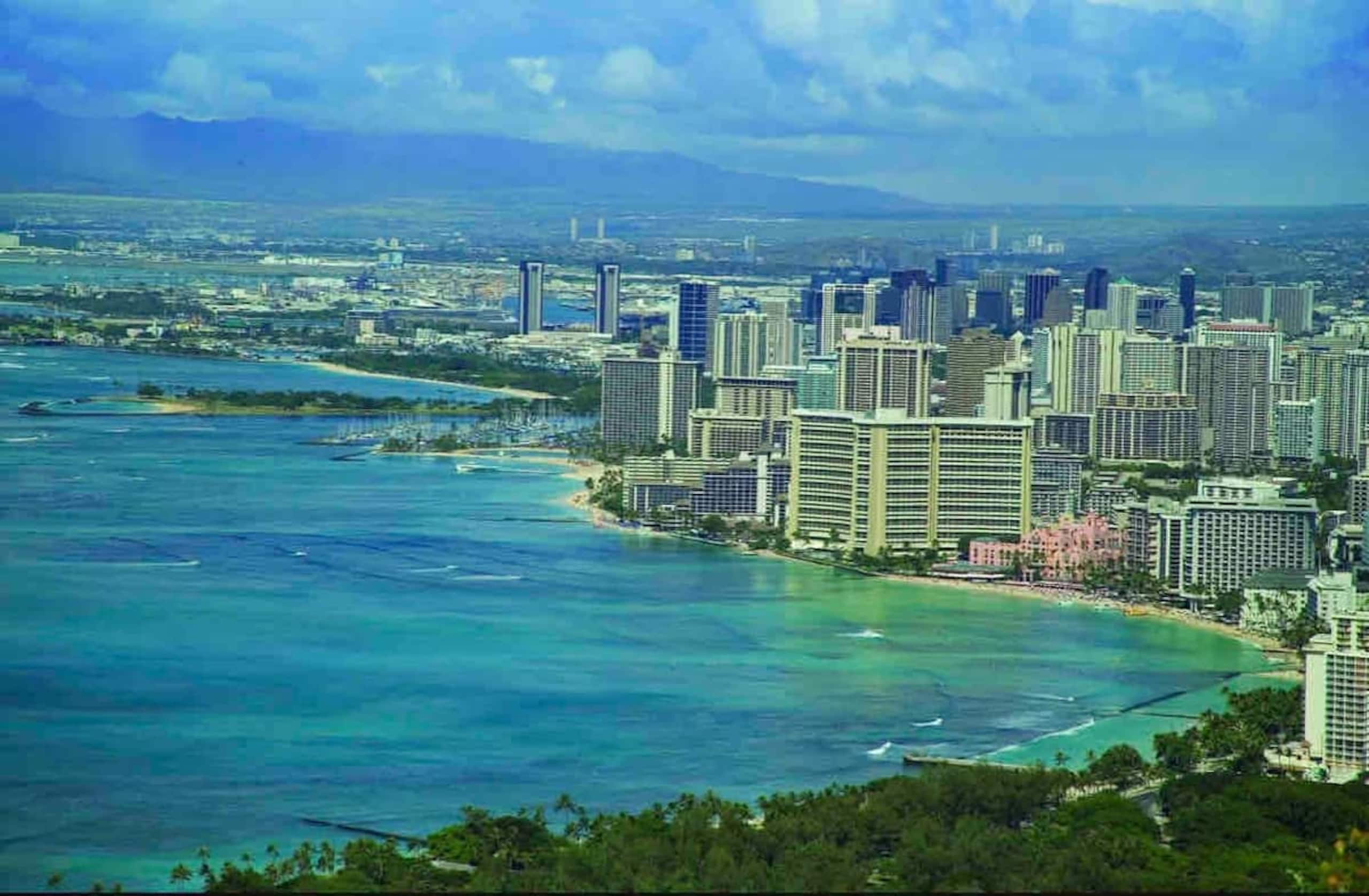 Studio Suite at Picturesque Waikiki Resort - Photo 13