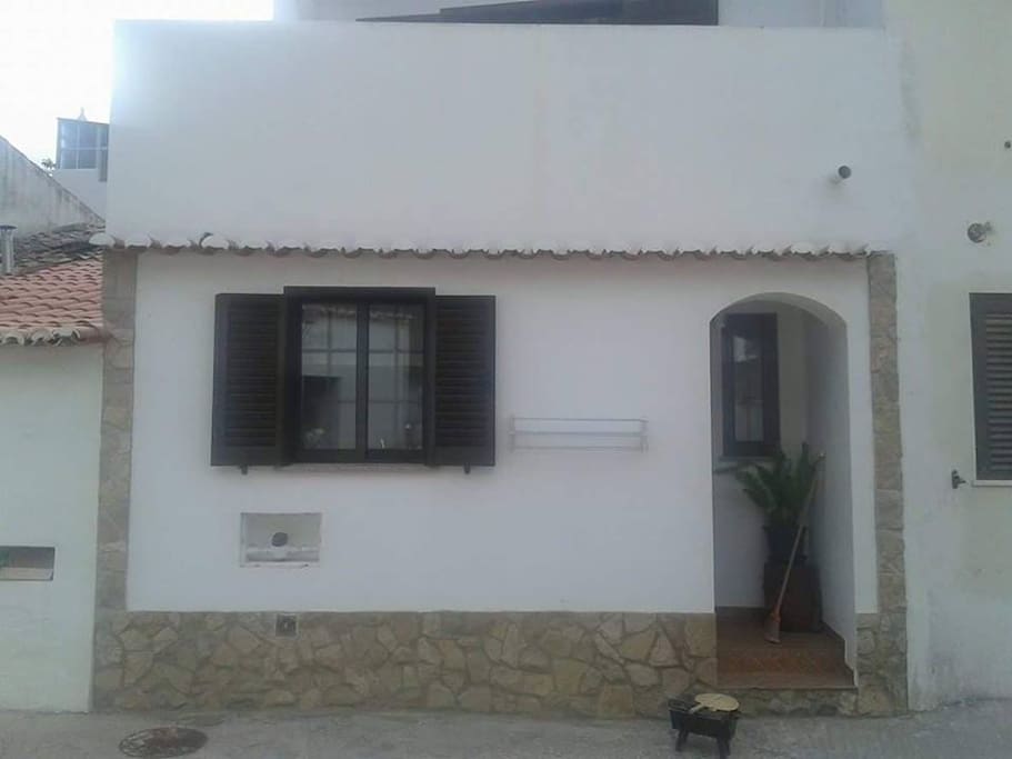 Casa Bordeira (Entrada Secundária)/Bordeira house, (2º entry)