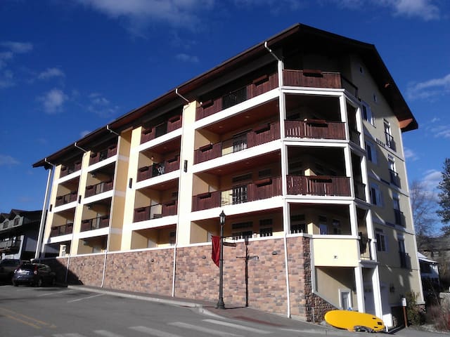 Downtown Condo - Heart of Bavaria