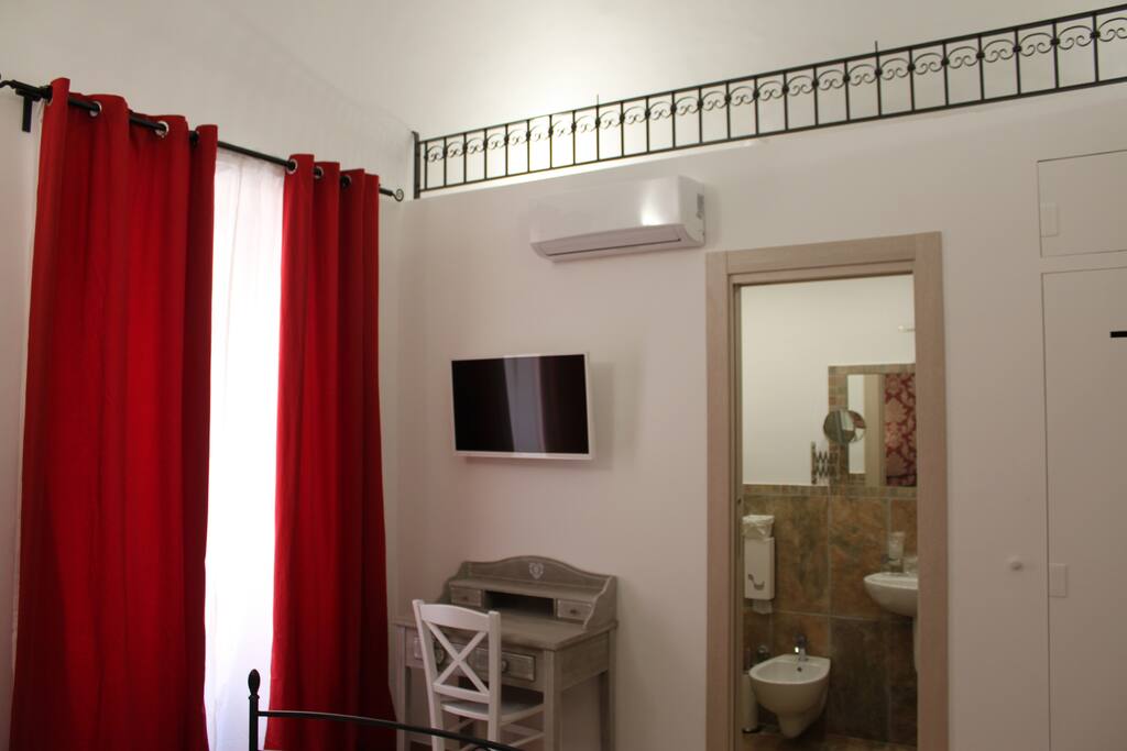 camera da letto primo piano