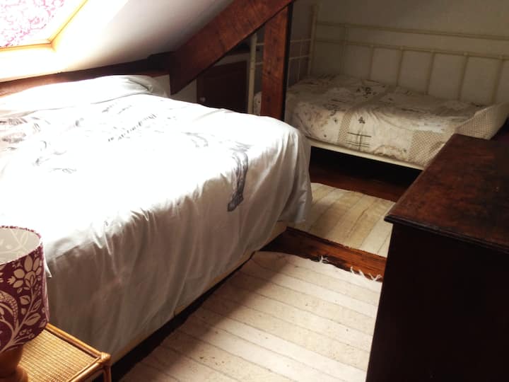 Двойна спалня плюс единична спалня 3