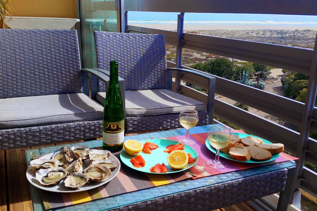 La mer, le soleil, des huitres et du vin... on est pas bien ?!