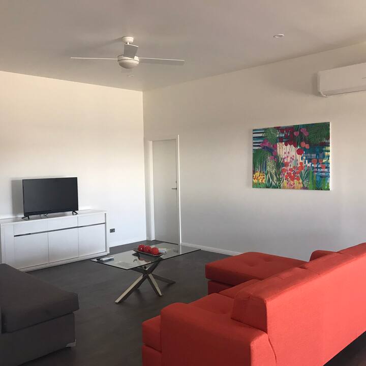 Rosewood Guesthouse - Completely Renovated - Armidale
