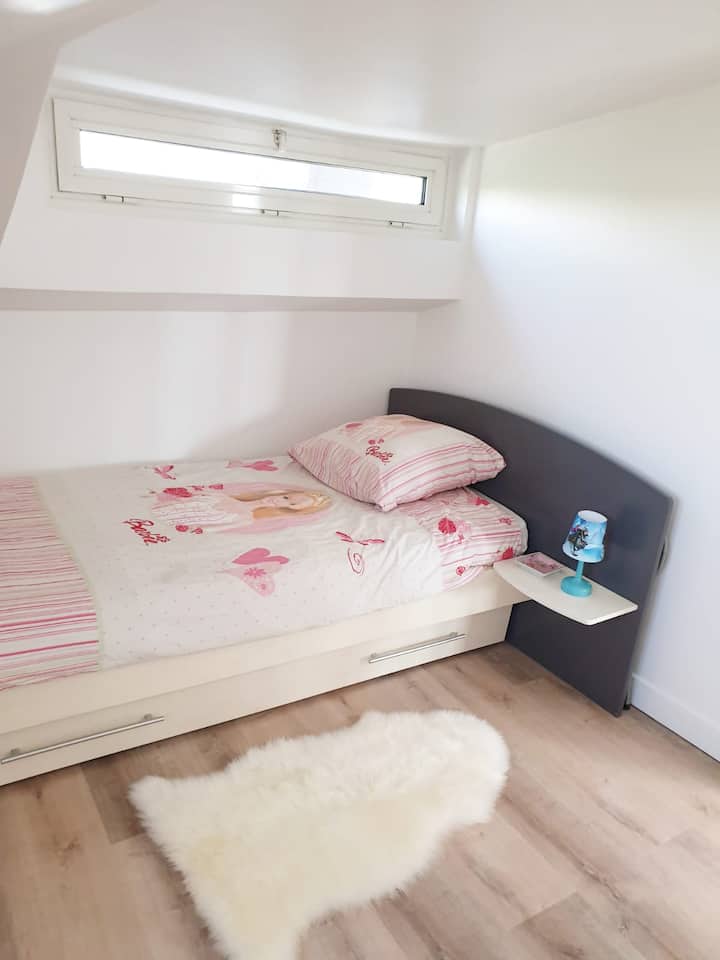 Detská izba/vysúvacia posteľ: 2 spacie miesta