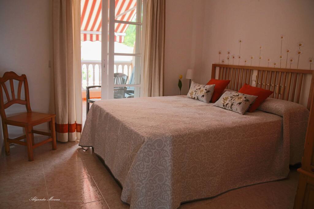 Habitación con cama doble de 1,50m