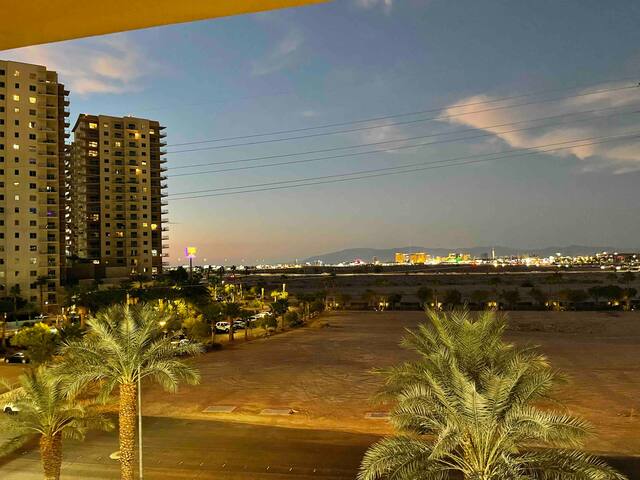 Cancun Resort Las Vegas 2Bd/2Bath 1,100 sq foot