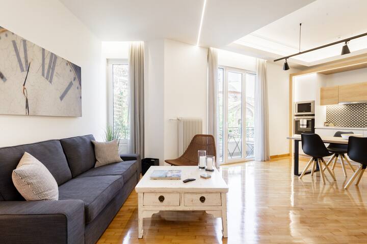 Athens.bliss Two in the Heart of the City gallery image 4