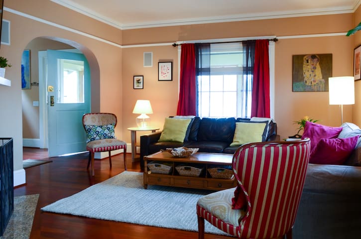 ❤ Vintage Jewel in Historic Mississippi!