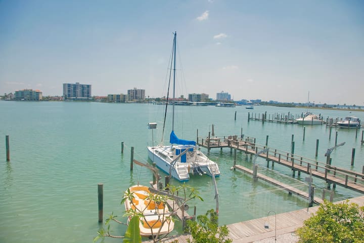  Clearwater Beach Waterfront Studio
