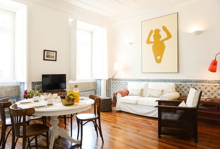 The Tree House – Historical Center