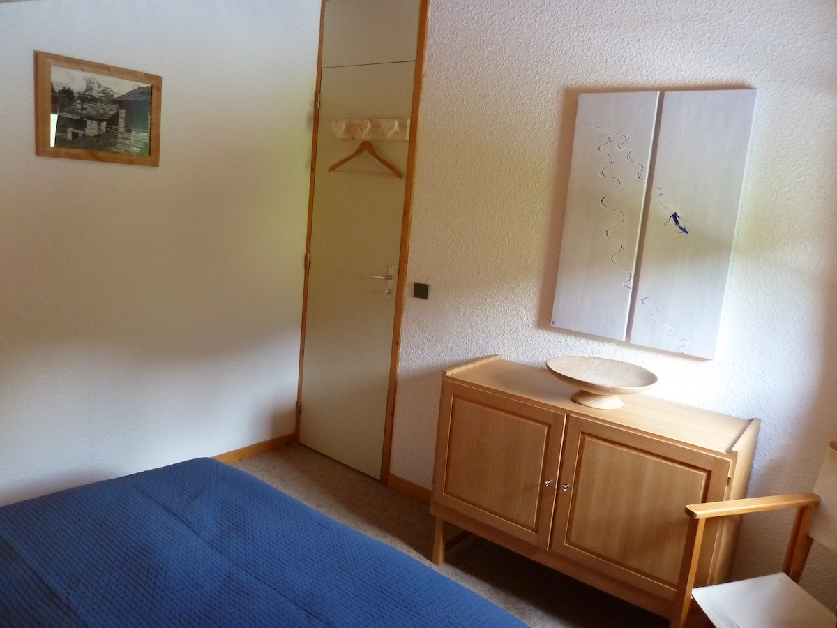 Safi na yenye nafasi kubwa