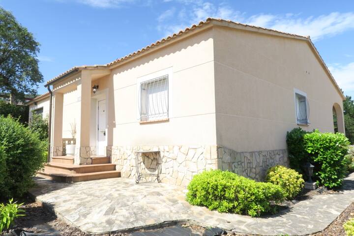 Villa & private swimming pool, 20 min from beach gallery image 3