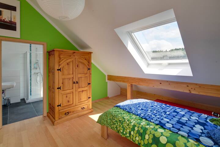 BLICK INS GRÜNE  NEXT TO MUNICH