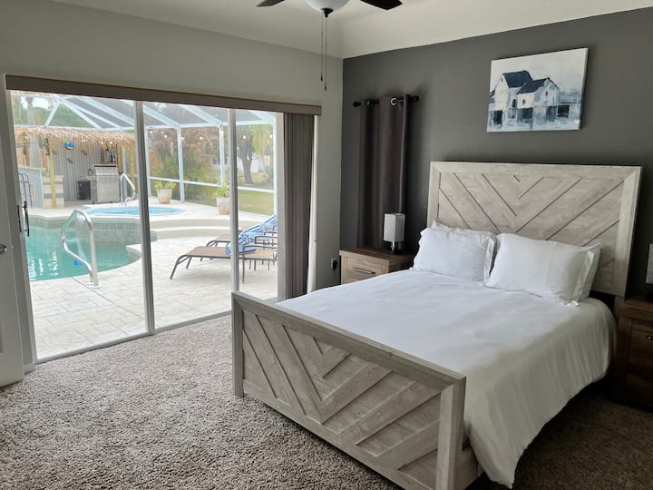 Chambre n °3 avec vue sur la piscine