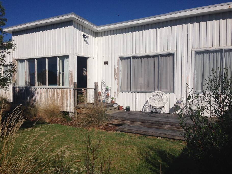 Private and super sunny front yard...yes it needs a lick of paint...