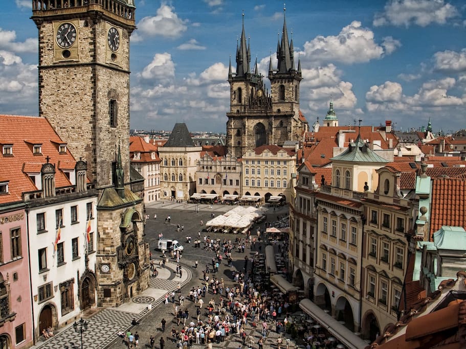 12 minutes walk from the Old Town Square