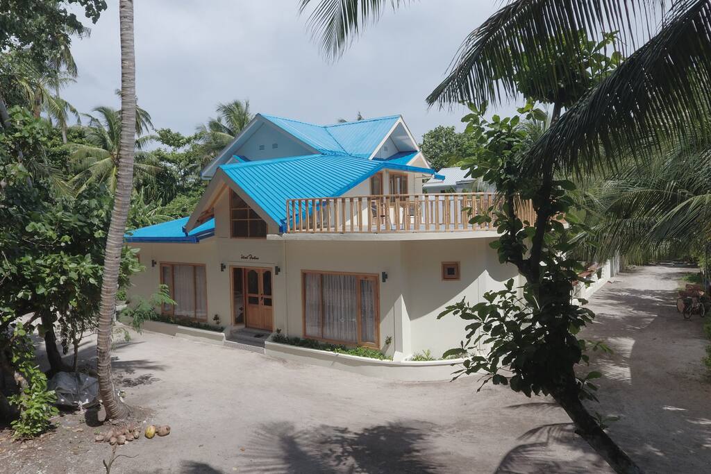 Island avilion