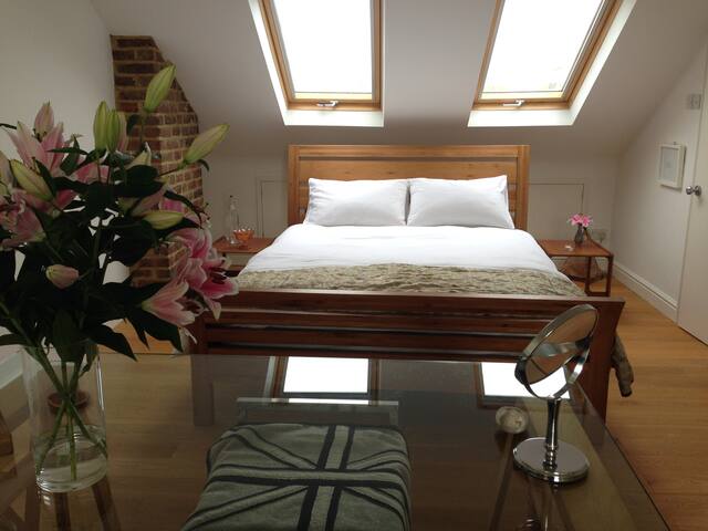 Big comfy king size bed