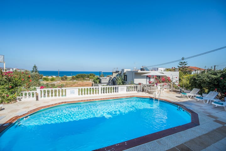 Rouladina Apt 4, Stalos, Crete