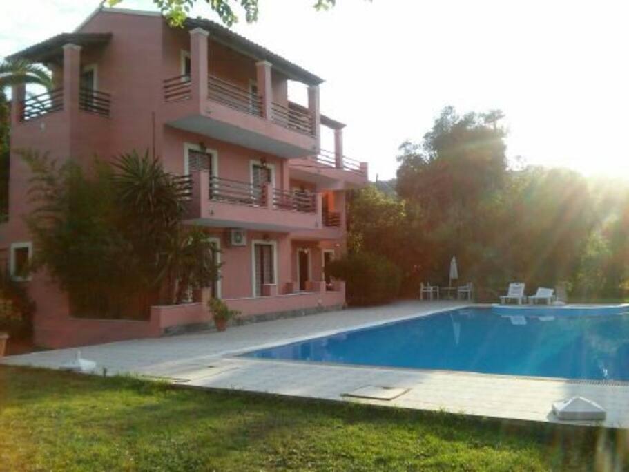 EXTERNAL VIEW