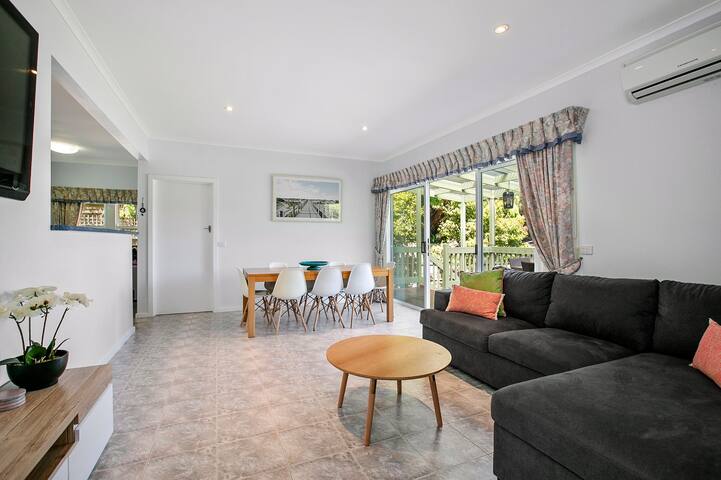 SEBELLA BEACH HOUSE gallery image 2