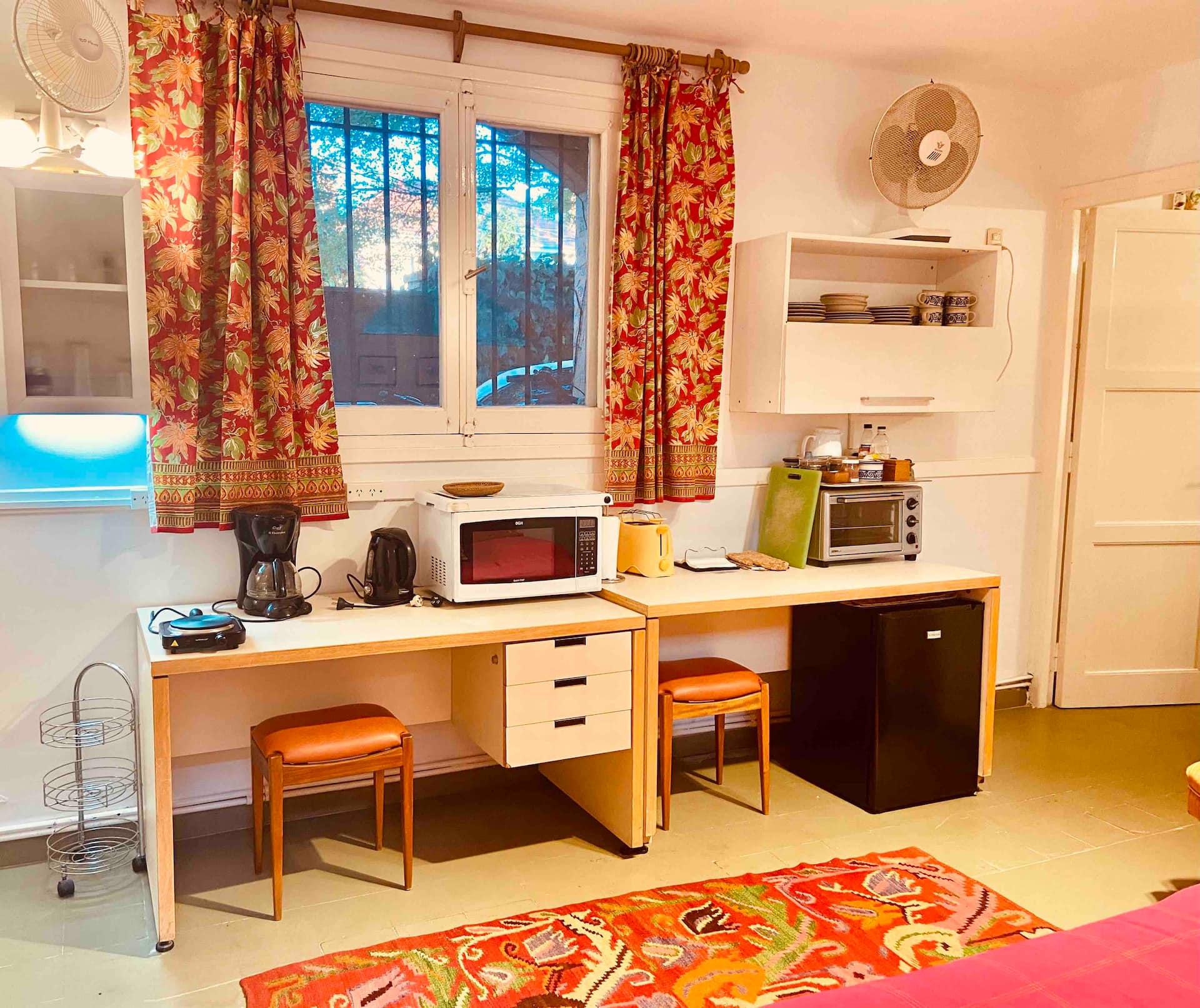 2 Rooms & Bathroom independent from the Main House