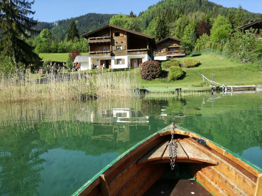 Romantische Bootsfahrt
Chalets Zöhrer - Wohnen am Wasser, Ferienwohnungen direkt am See (Weissensee, Kärnten,
Österreich), apartments, directly at the lake