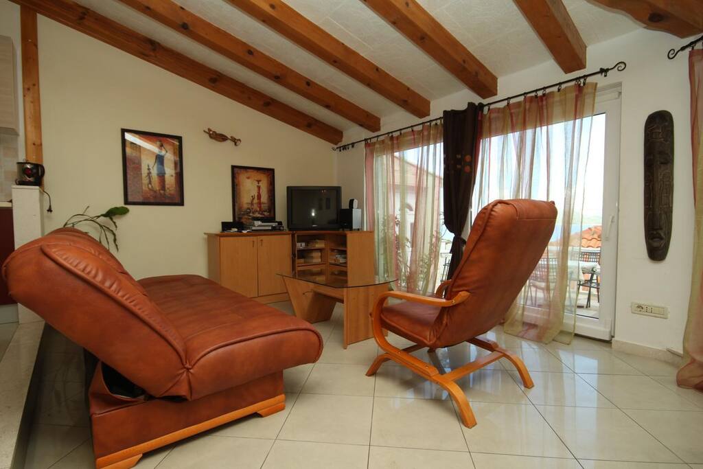 Living room, Surface: 16 m²