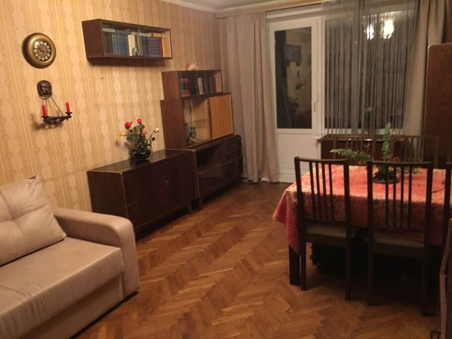 Bedroom 1 with dinner table, one more camping bed possible if requested