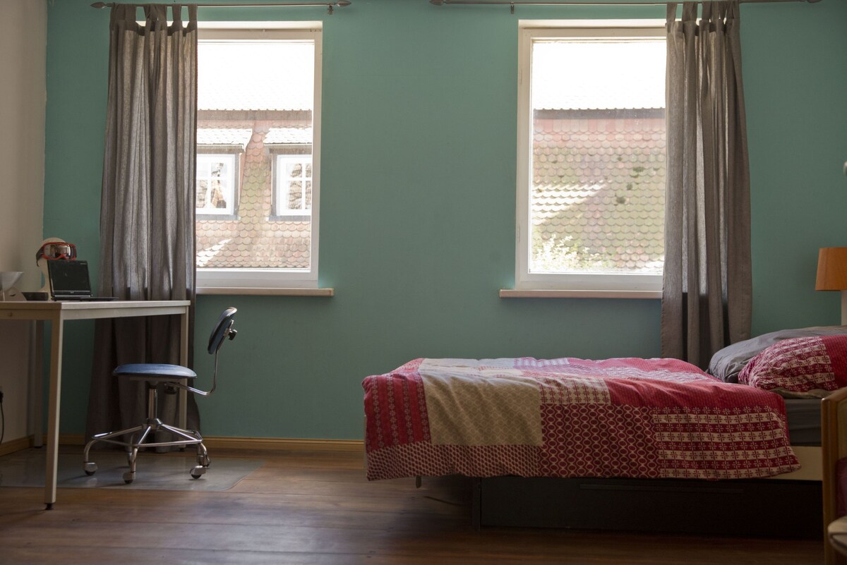 غرفة نوم كبيرة رقم 2.