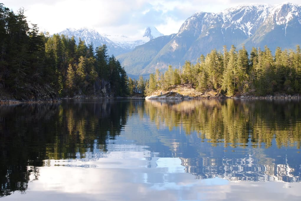 Enjoy a 6 Day Sailing Charter around the Gulf Islands