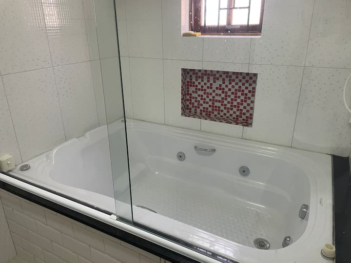 סוויטה - ג'קוזי