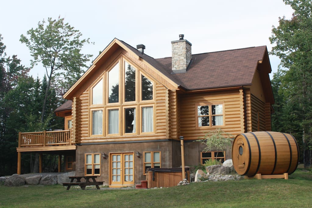 Chalet en bois rond de luxe - Chalets for Rent in Mille ...