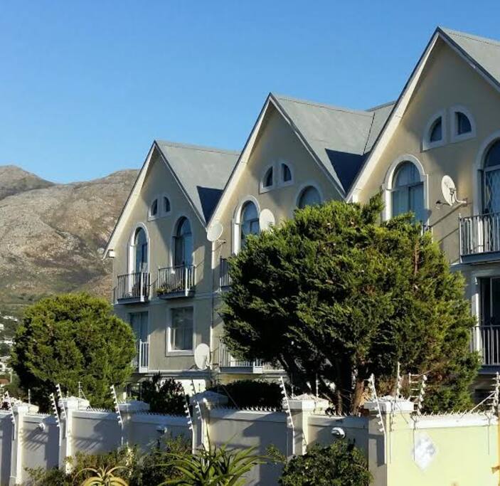 Secure gated complex