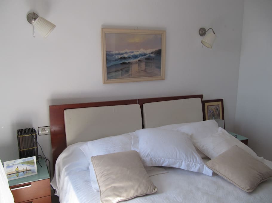 Main Bedroom with king size Bed