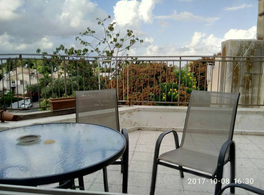 balcony
