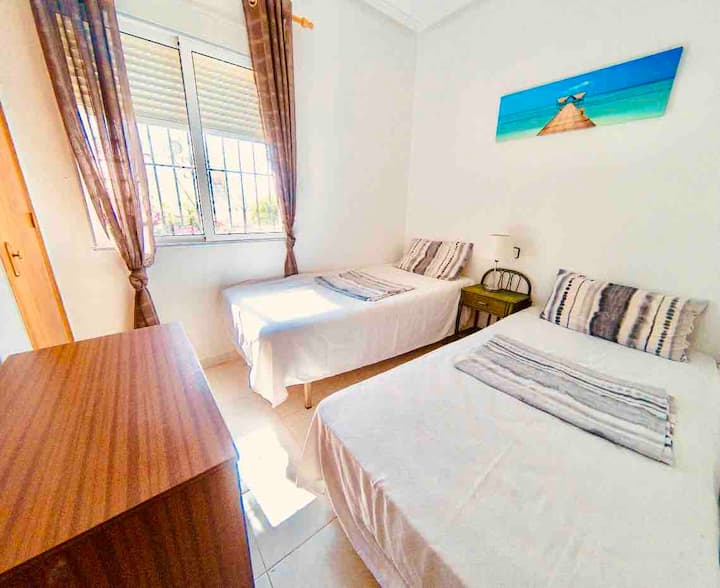 Druhá spálňa - 2 samostatné lôžka