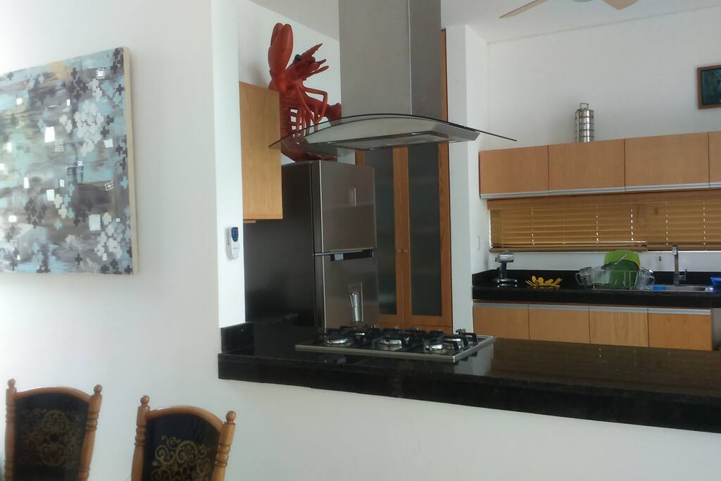 Cocina integral nueva y moderna