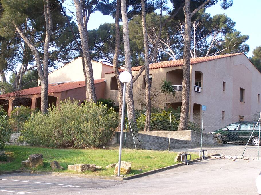 Parking privatif sécurisé
