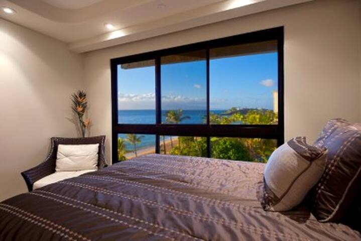 Kaanapali Alii Ocean Front Condo gallery image 5