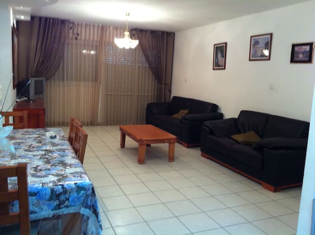 Très beau T4 120m² ashdod la city 6 personnes