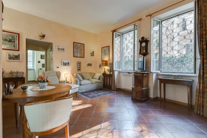 Charming Roman Home 100 Mt From The Colosseum. - Rome