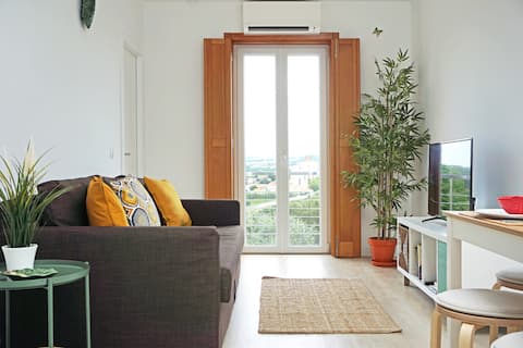 Top Airbnb: Mood Lodging Caldas (Apartment with balcony) in Santa Maria, São Pedro E Sobral Da Lagoa