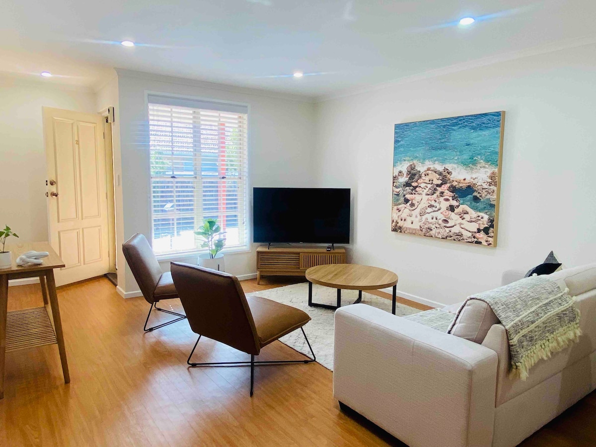Successful Airbnb property: New Listing! Stay@TheBay on Penzance in Glenelg