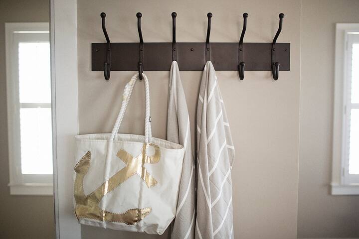 Crown Jewel Watch Hill Village gallery image 5