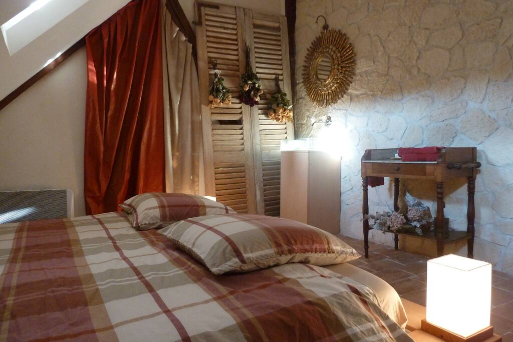 Chambre avec point d'eau