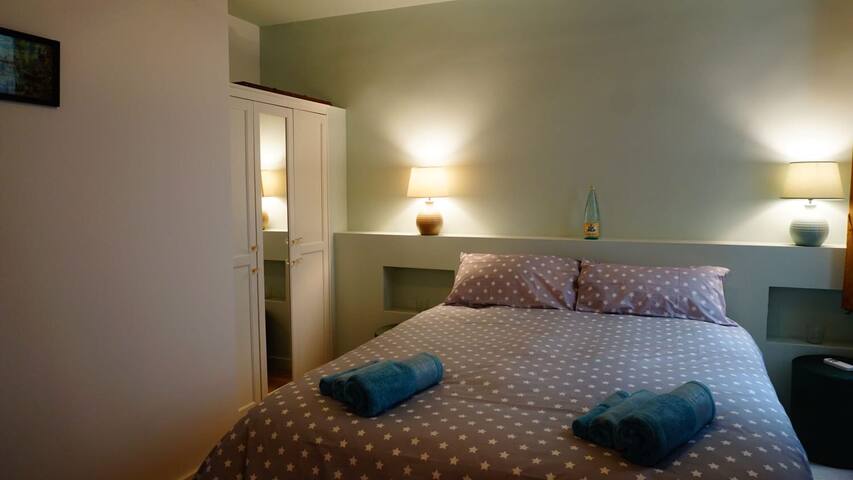 Luxury flat rambla Boqueria mercado gallery image 2